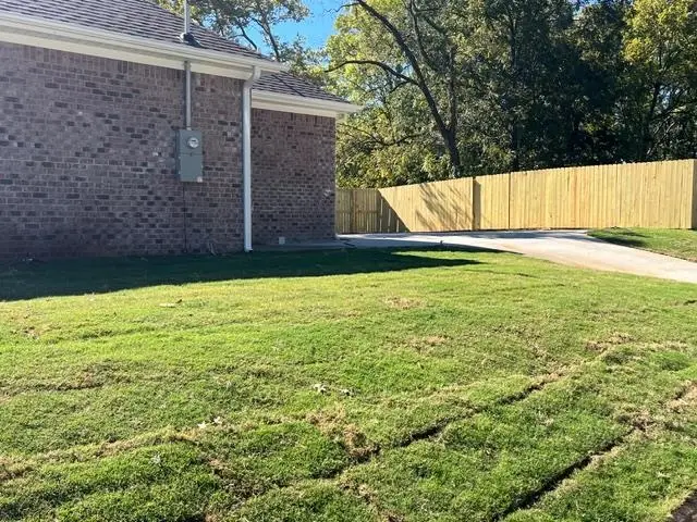 702 W College St, Florence, AL 35630 - #2