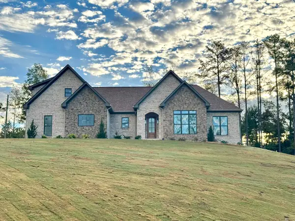 770 Bridgewater Dr, Florence, AL 35634