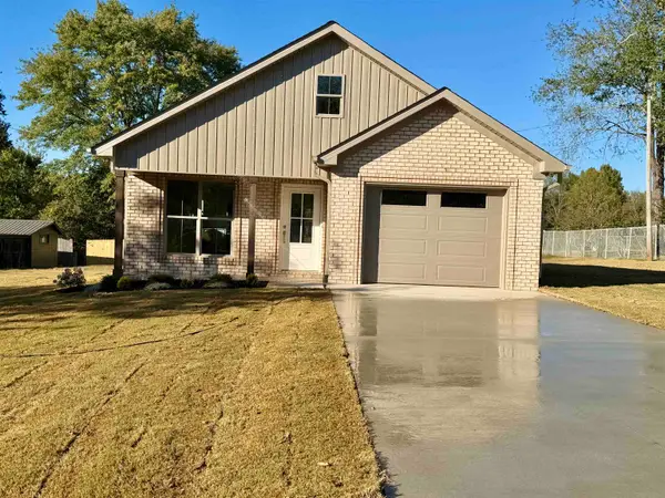 220 Buford St, Florence, AL 35633