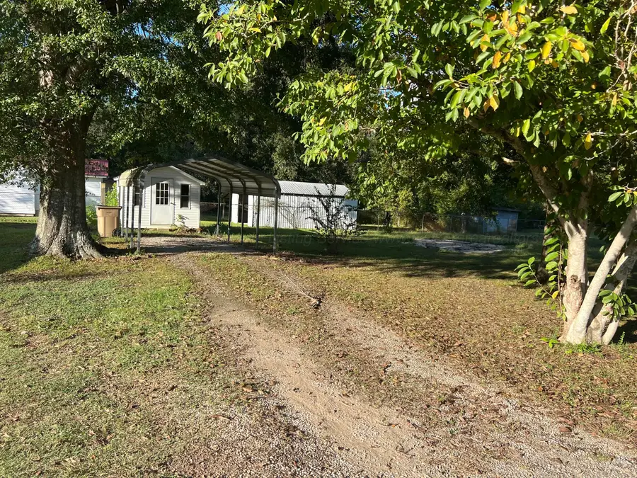209 5th St, Haleyville, AL 35565 - Image #2