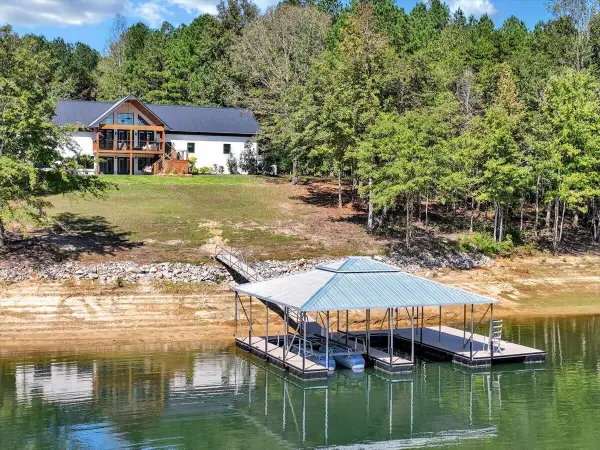 178 Camp Jimmy Goodwin Rd, Jasper, AL 35503