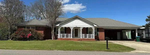 639 Brown St, Sulligent, AL 35586