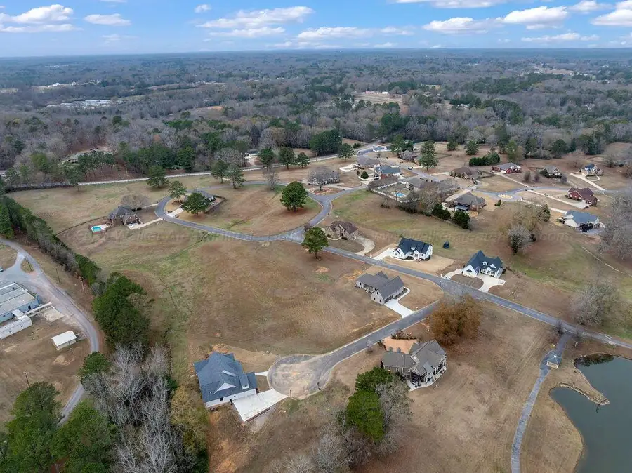 746 Golf Course Rd, Jasper, AL 35504 - Image #3