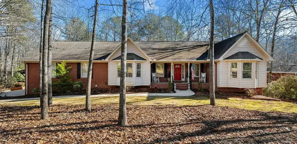 2401 Woodridge Dr, Jasper, AL 35504