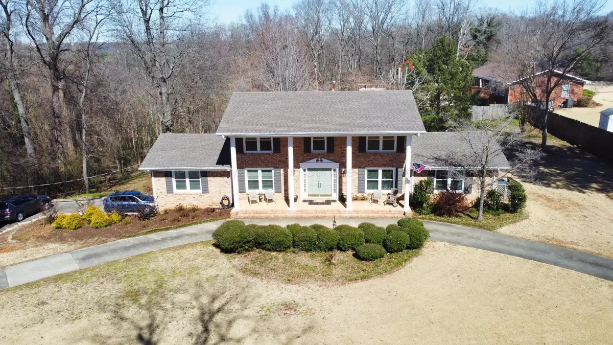 302 Darby Ave, Sheffield, AL 35660 - Image #1