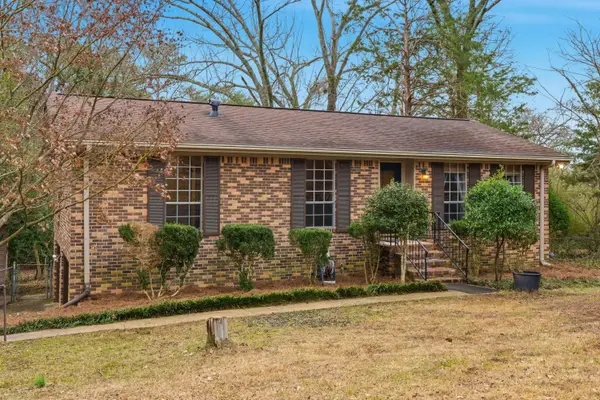 1233 Frances St, Leeds, AL 35094