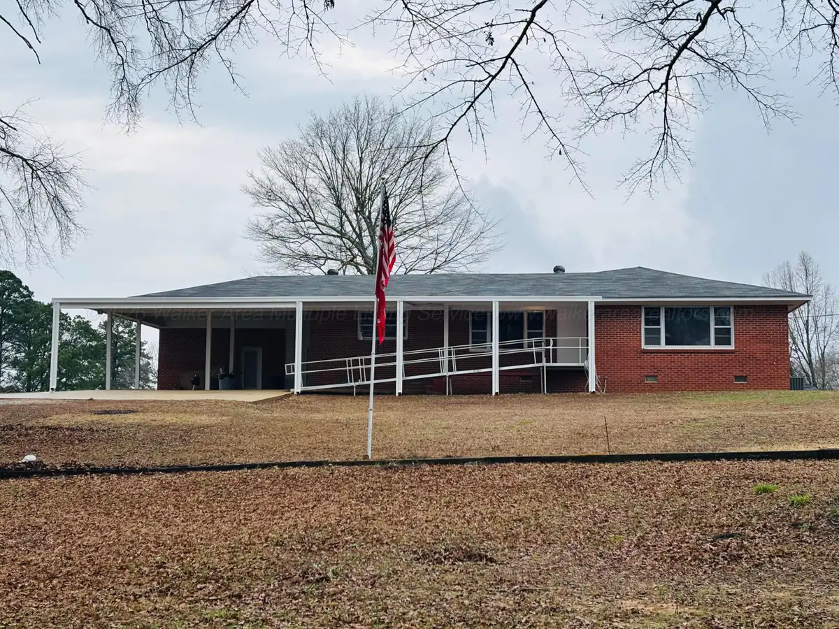 176 Stadium Circle, Vernon, AL 35592 - Image #1