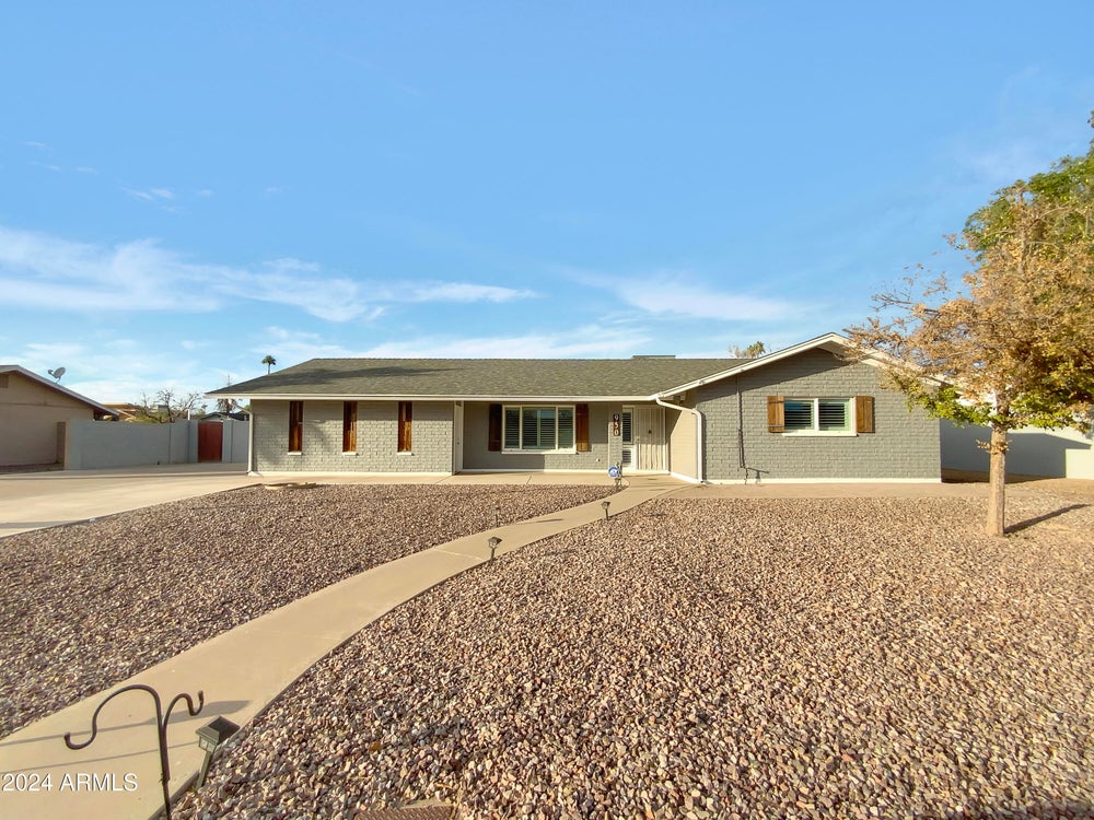 950 E 10th Place, Mesa, AZ 85203 ERA