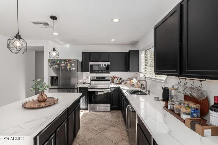 8913 E Oro Circle, Mesa, AZ 85212 - Image #3