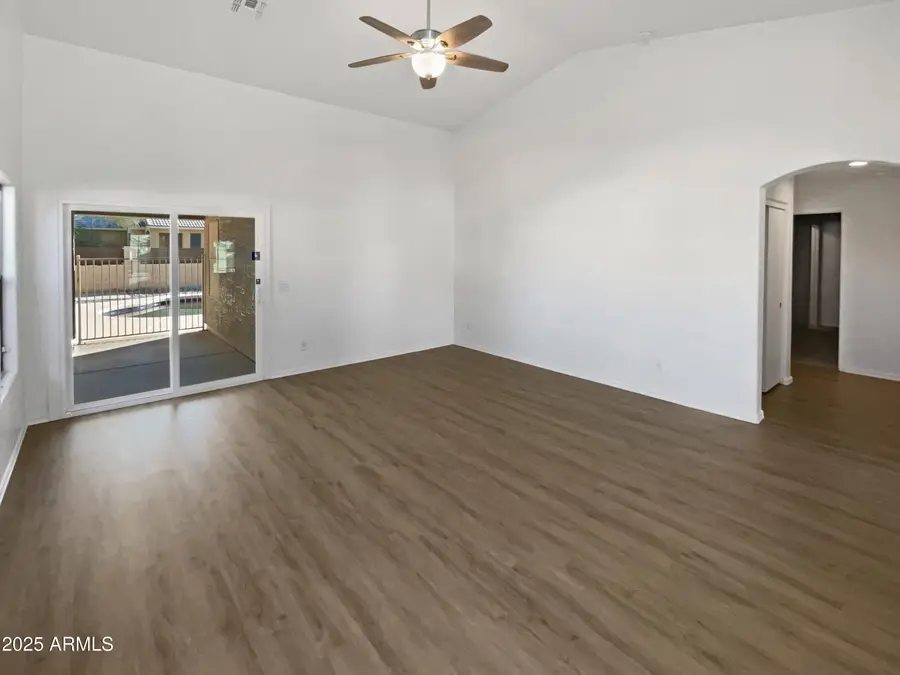 4225 N 92nd Lane, Phoenix, AZ 85037 - Image #3