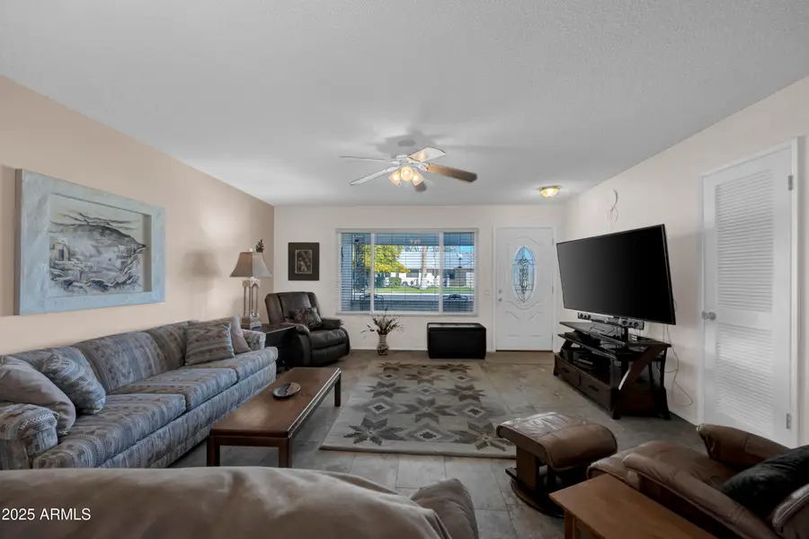 10019 W Shasta Drive, Sun City, AZ 85351 - Image #3