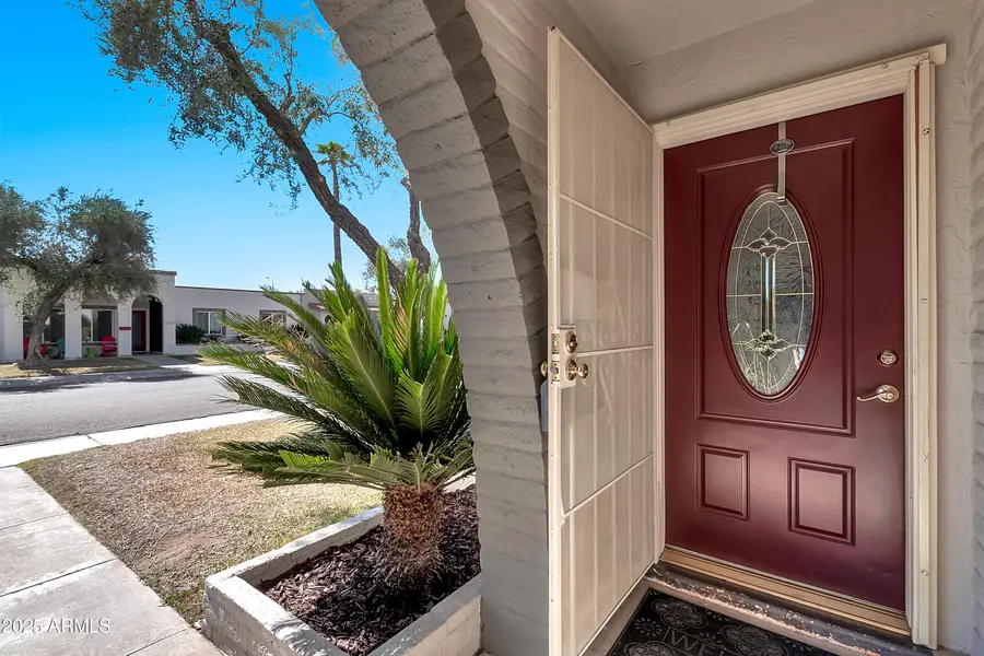 8230 E Valley Vista Drive, Scottsdale, AZ 85250 - Image #3