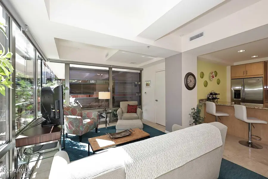 7121 E Rancho Vista Drive #1008, Scottsdale, AZ 85251 - Image #2