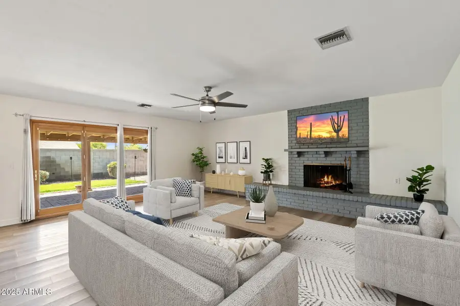 5319 E Gelding Drive, Phoenix, AZ 85254 - Image #2