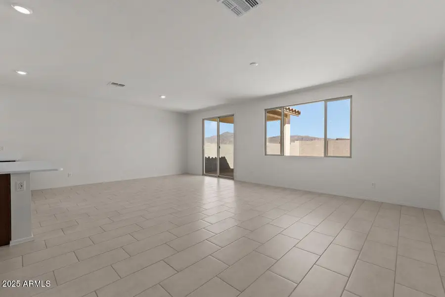 18238 E Zuza Drive, North Pinal, AZ 85118 - Image #3