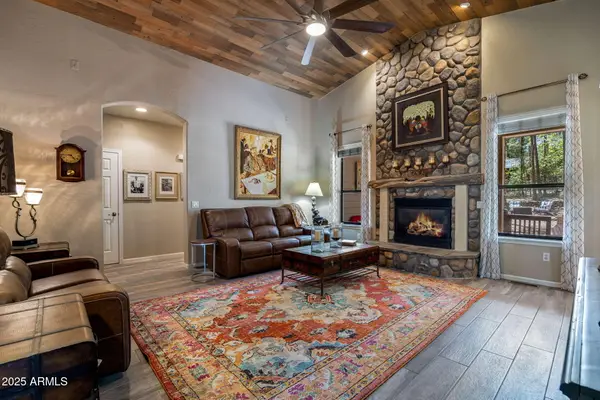 1180 E Waterway Lane, Show Low, AZ 85901