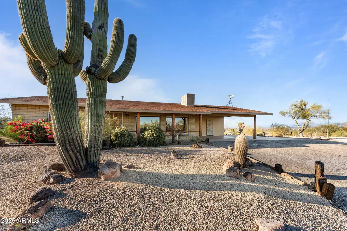 860 Falcon Drive, Wickenburg, AZ 85390 - Image #1