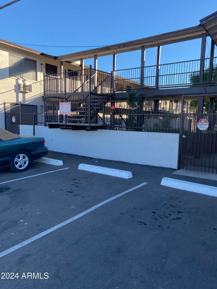 1945 W Sweetwater Avenue #1004, Phoenix, AZ 85029 - Image #3