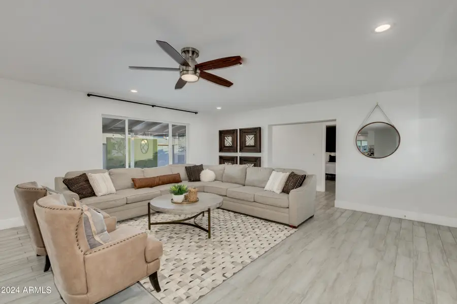 8247 E Devonshire Avenue, Scottsdale, AZ 85251 - #2