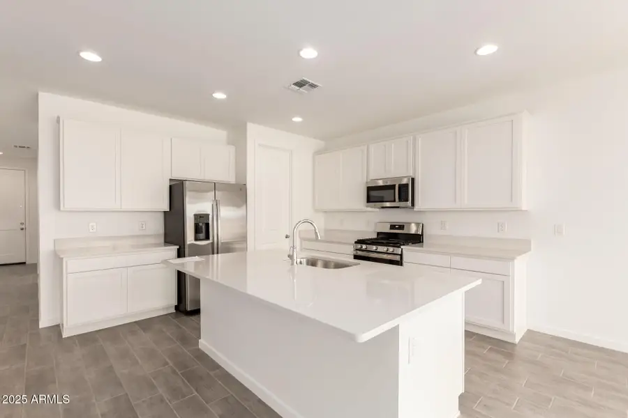 12392 W Parkway Lane, Avondale, AZ 85323 - Image #2