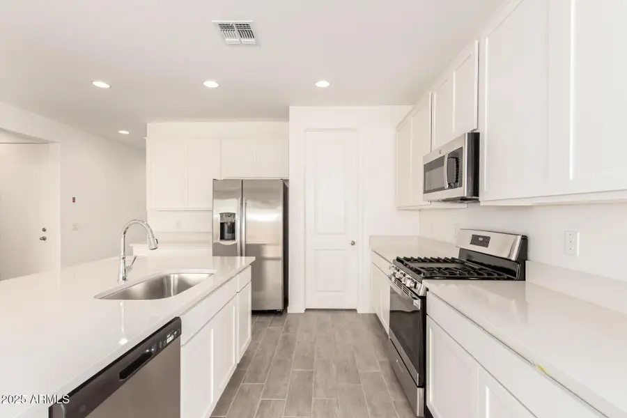 12392 W Parkway Lane, Avondale, AZ 85323 - Image #3