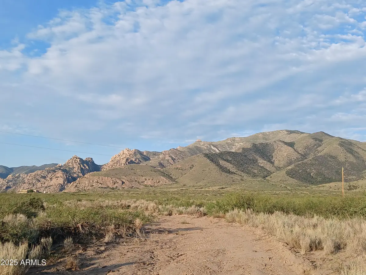 TBD W Dreamcatcher Way, Cochise, AZ 85606 - #1