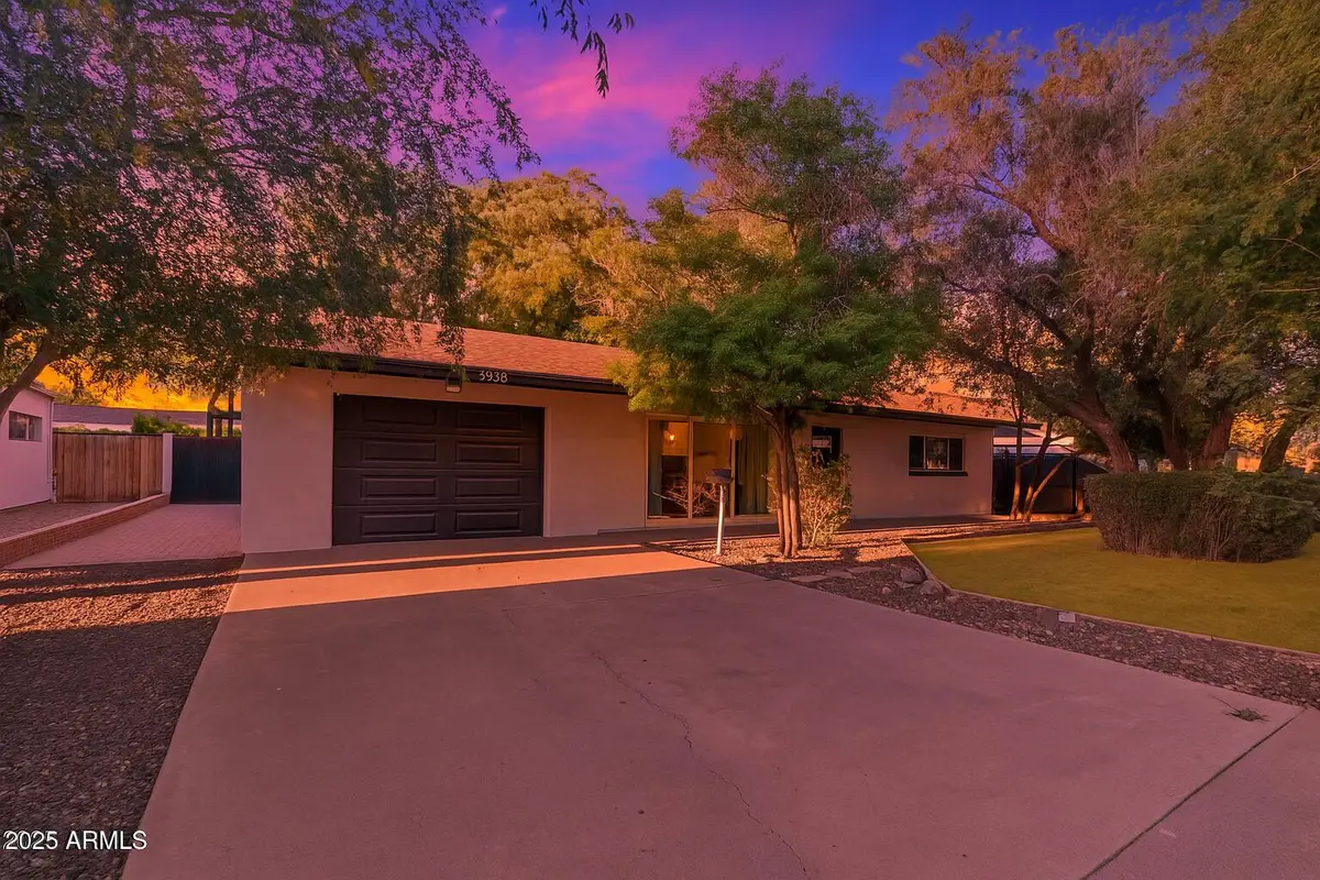 3938 E Cheery Lynn Road, Phoenix, AZ 85018 - Image #1