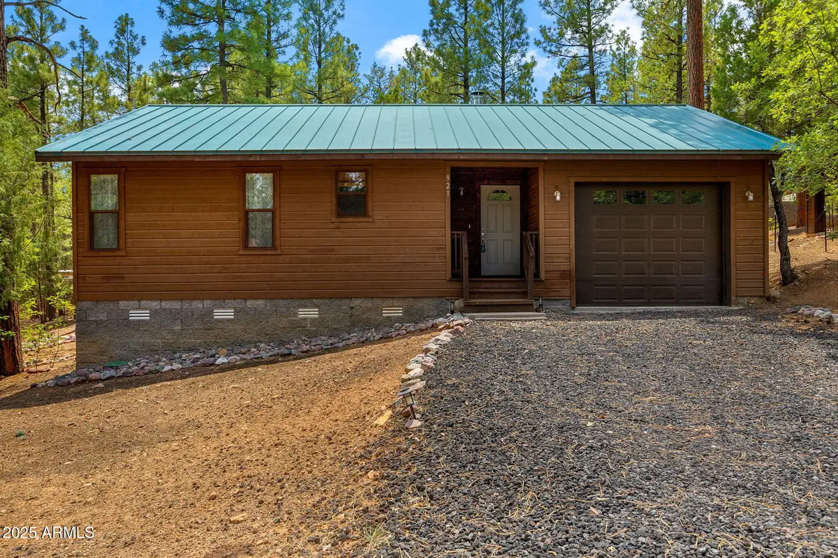 921 E Lauren Court, Show Low, AZ 85901 - Image #1