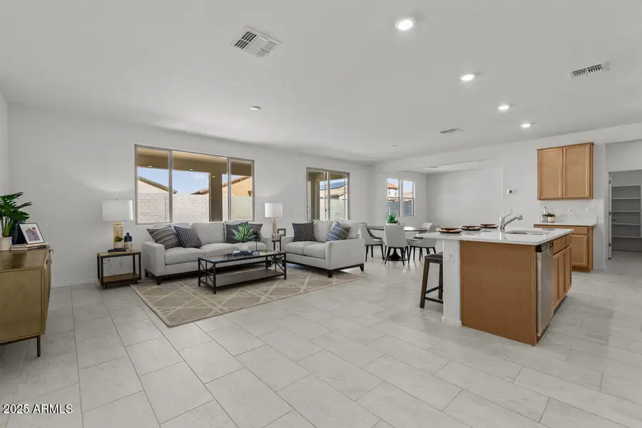 17174 W Oberlin Way, Surprise, AZ 85387 - Image #2