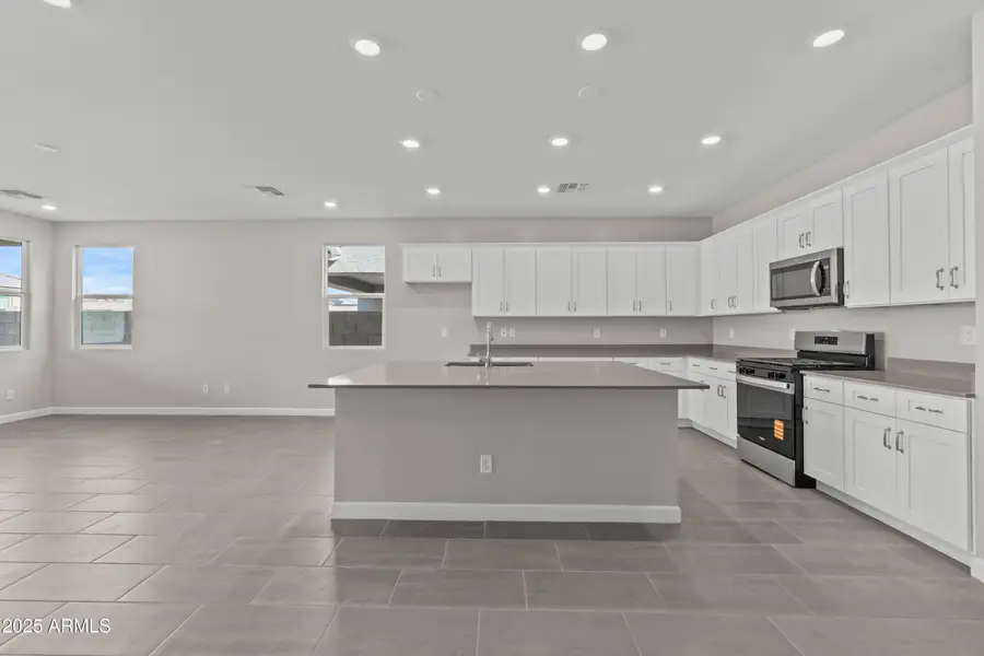 16814 W Cavedale Drive, Surprise, AZ 85387 - Image #3