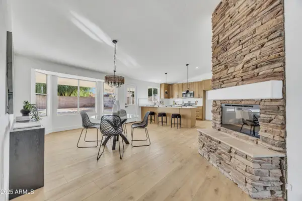 335 W Wescott Drive, Phoenix, AZ 85027