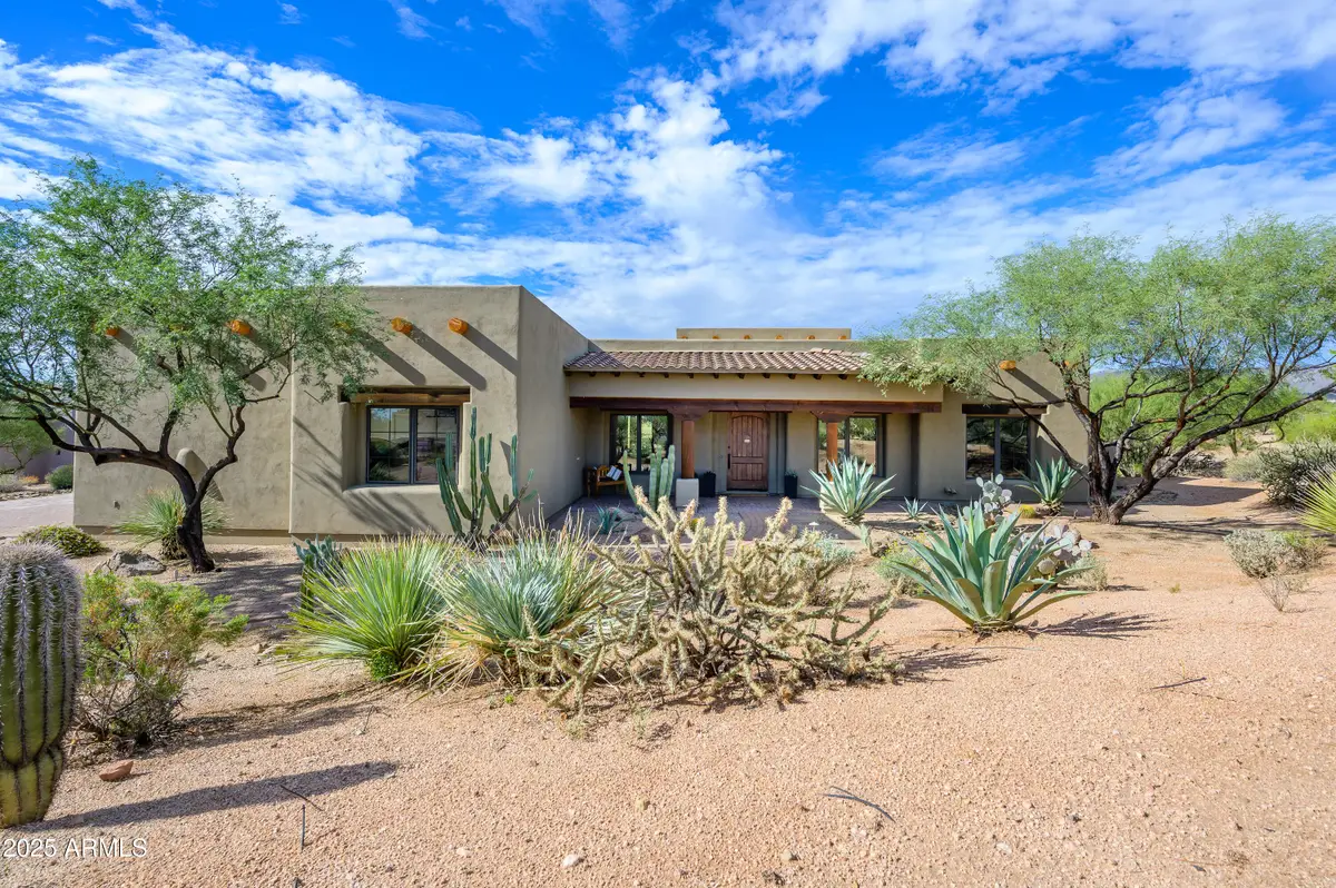 8930 E Cave Creek Road, Carefree, AZ 85377 - Image #1
