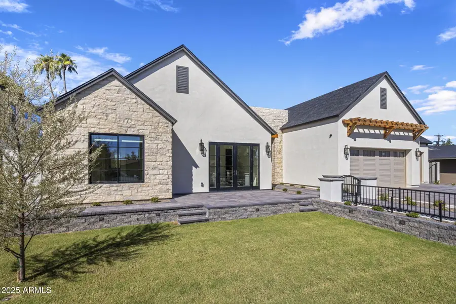 2108 E Solano Drive, Phoenix, AZ 85016 - Image #2