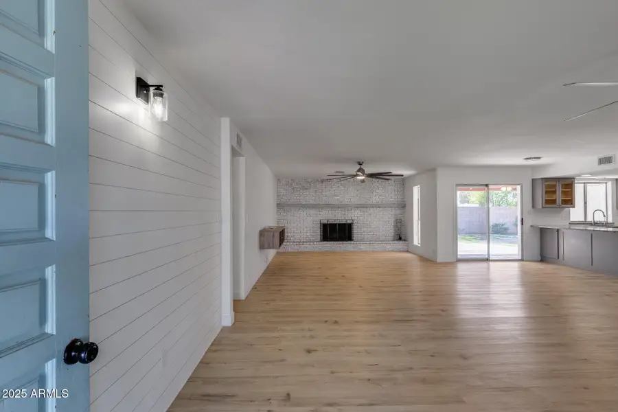 2433 E Enrose Street, Mesa, AZ 85213 - Image #3