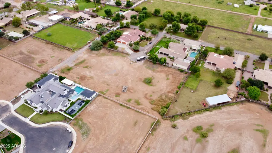 1765 E Camina Plata Court, Gilbert, AZ 85298 - Image #3