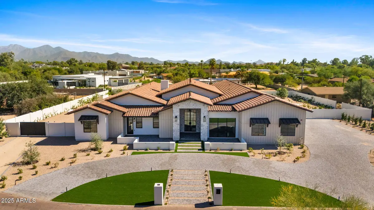 10809 N 82nd Place, Scottsdale, AZ 85260 - Image #1