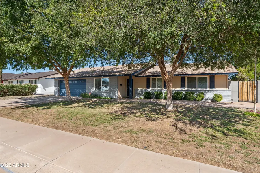 3052 E Lupine Avenue, Phoenix, AZ 85028 - Image #2