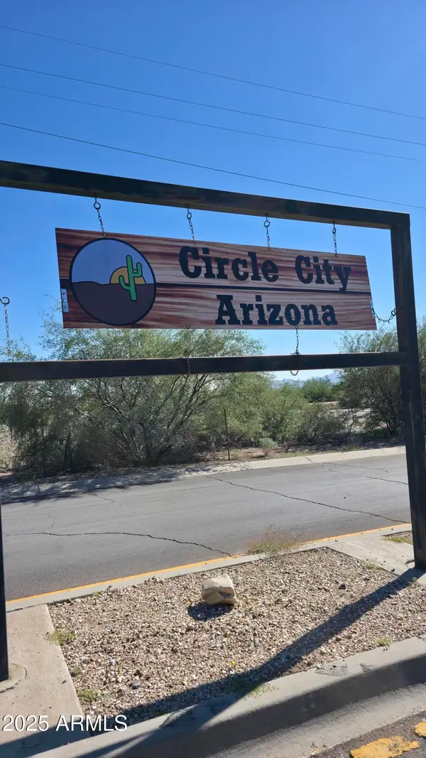 210 Vladek Circle #199, Morristown, AZ 85342