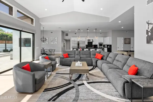 6715 E Montecito Avenue, Scottsdale, AZ 85251