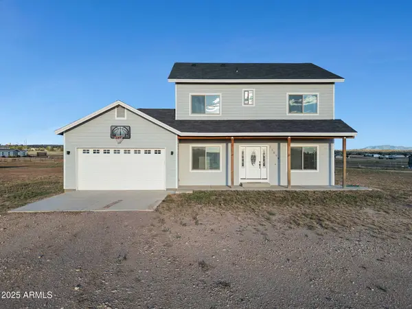 25099 N Constitution Drive, Paulden, AZ 86334