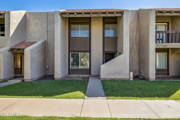 5742 N 43rd Drive, Glendale, AZ 85301