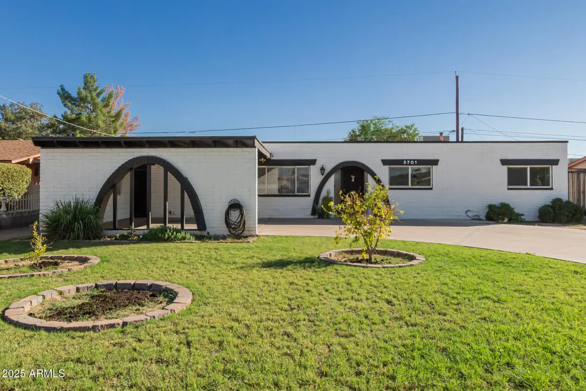3701 W Griswold Road, Phoenix, AZ 85051 - Image #1