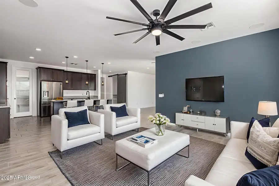 18443 W Pioneer Street, Goodyear, AZ 85338 - Image #2