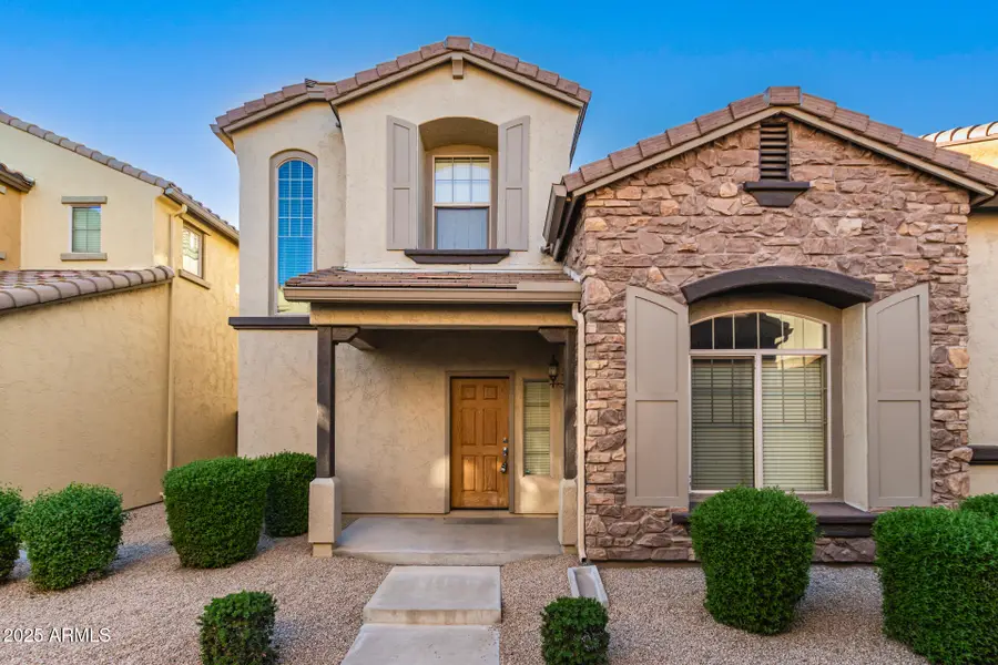 3964 E Cat Balue Drive, Phoenix, AZ 85050 - Image #2