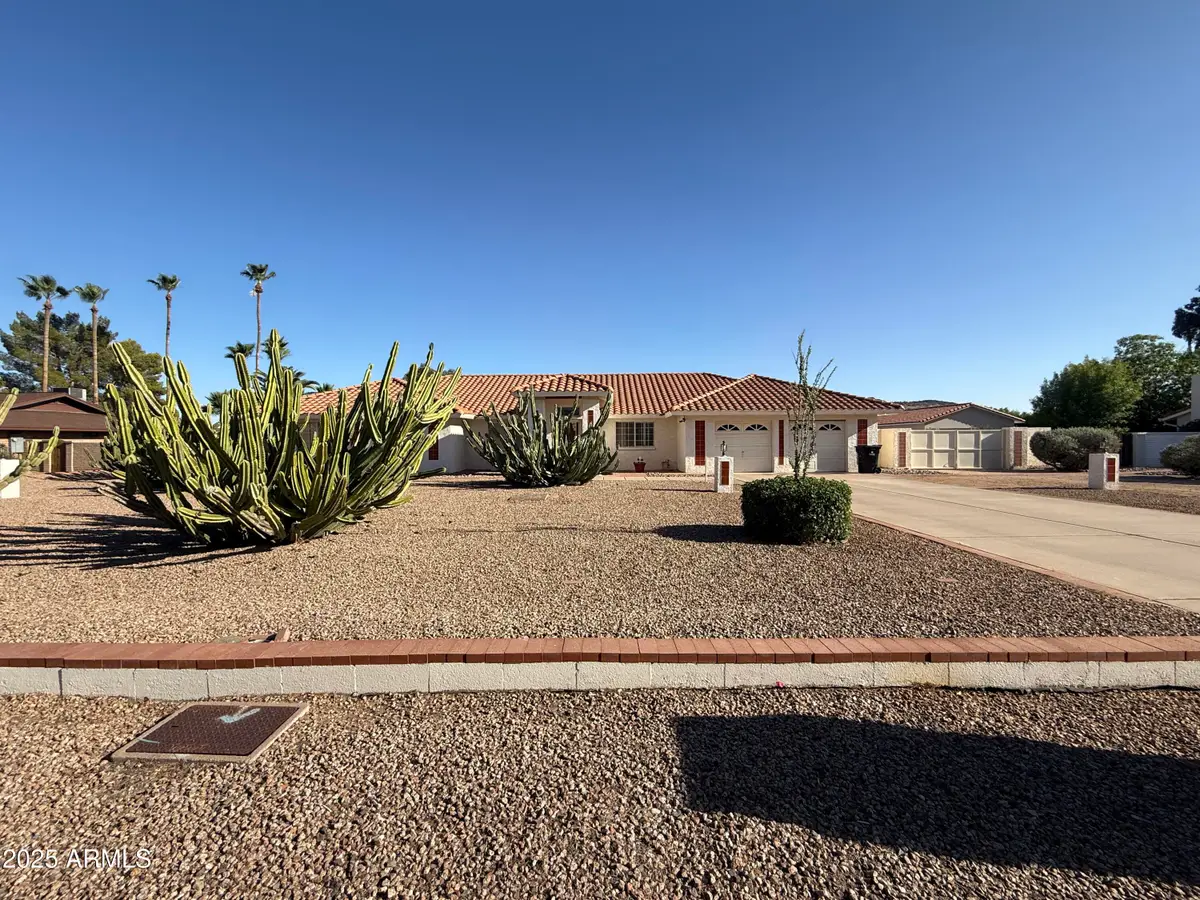 5135 W Misty Willow Lane, Phoenix, AZ 85310 - Image #1