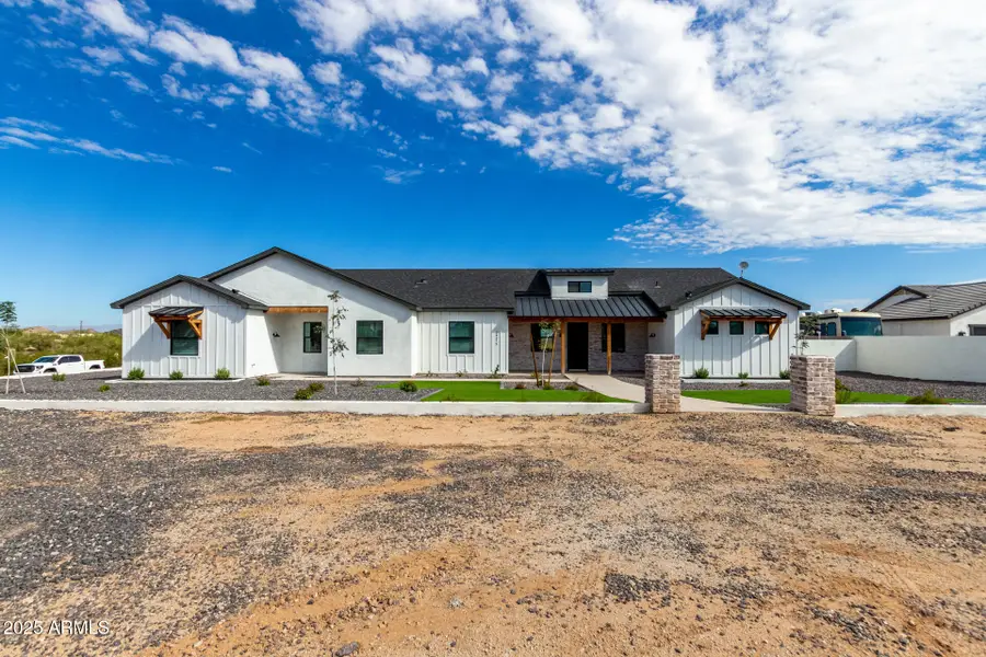 28673 N Thompson Road, San Tan Valley, AZ 85144 - Image #2