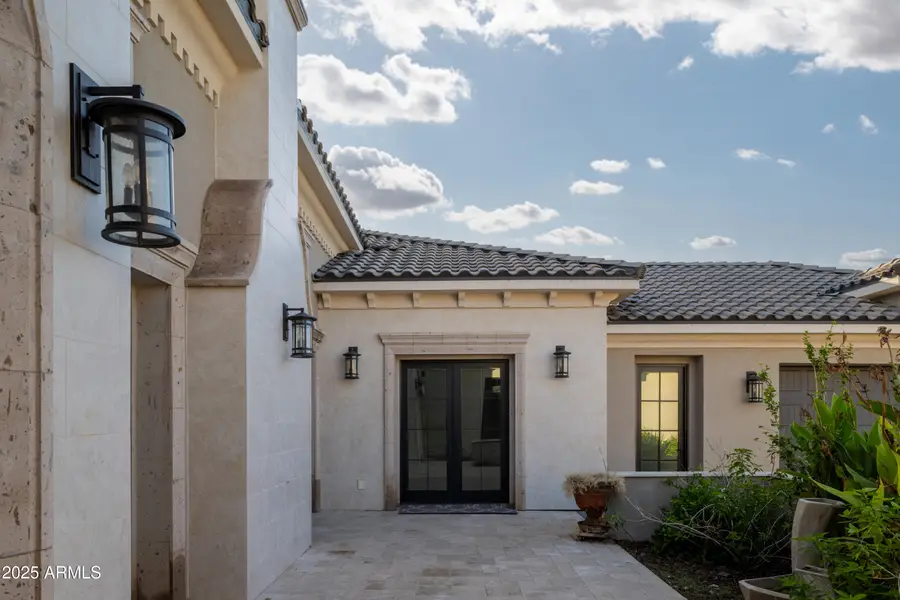 1011 E Kingbird Place, Chandler, AZ 85286 - Image #3