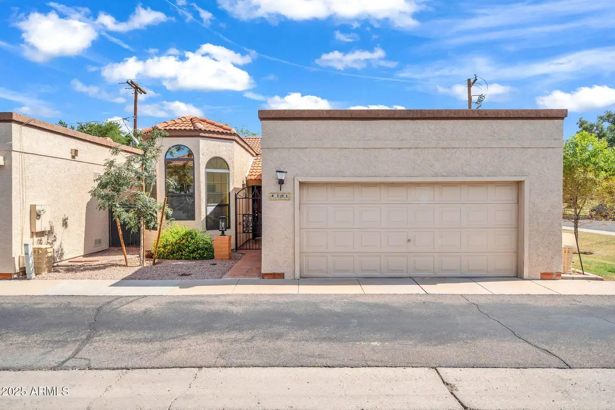 4301 N 29th Way, Phoenix, AZ 85016 - Image #1