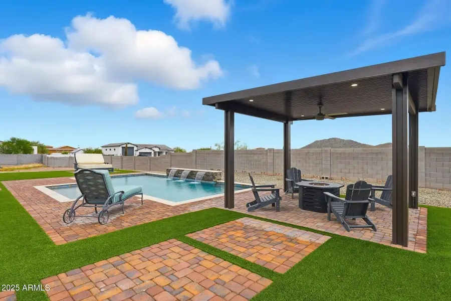 15315 W Peakview Road, Surprise, AZ 85387 - Image #2