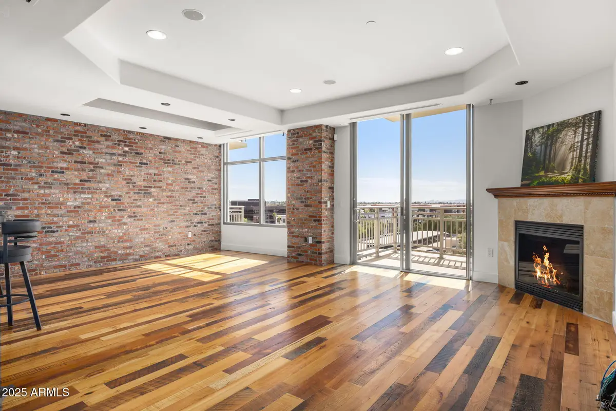 2211 E Camelback Road #607, Phoenix, AZ 85016 - Image #1